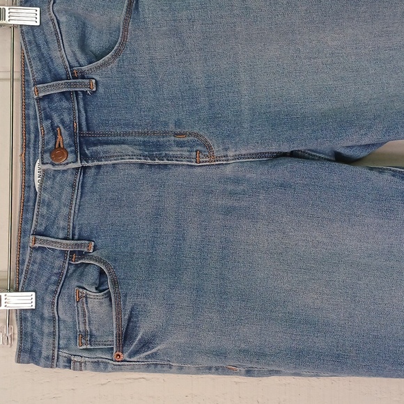 Old Navy Light Medium Wash Power Straight Jeans Size 10 Short - Picture 4 of 7